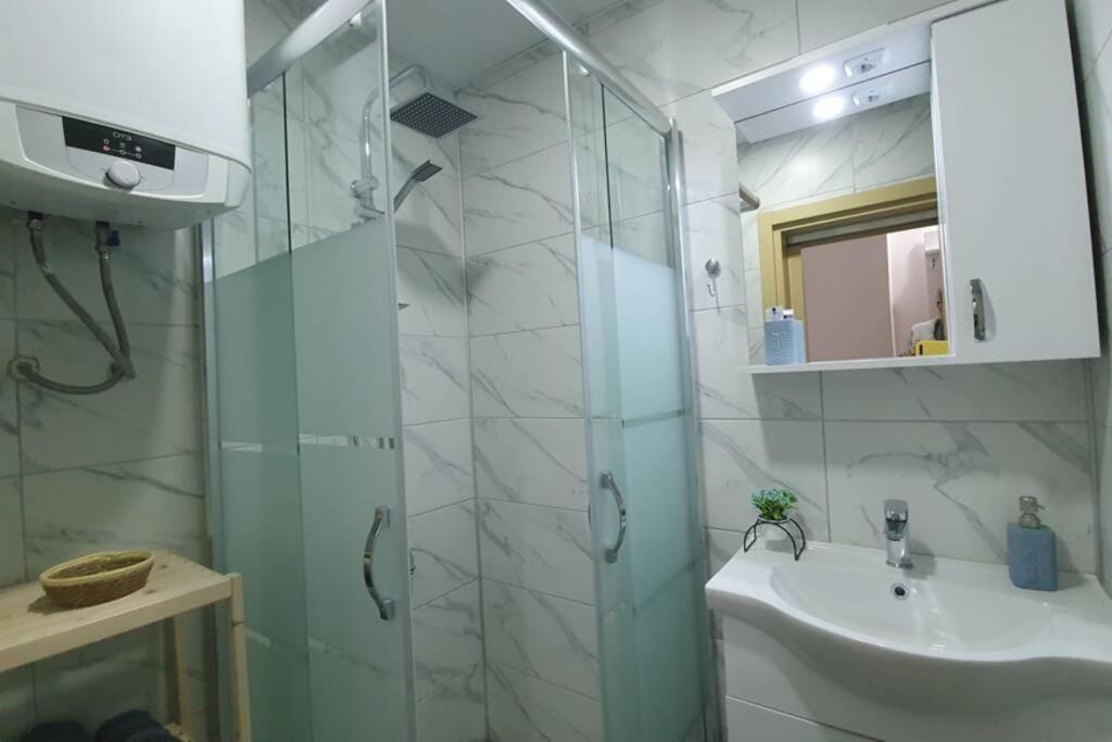 2+1 Apartm With Garden + Balcony , At Ladies Beach 쿠사다시 외부 사진