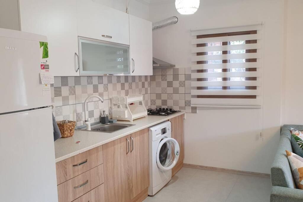 2+1 Apartm With Garden + Balcony , At Ladies Beach 쿠사다시 외부 사진