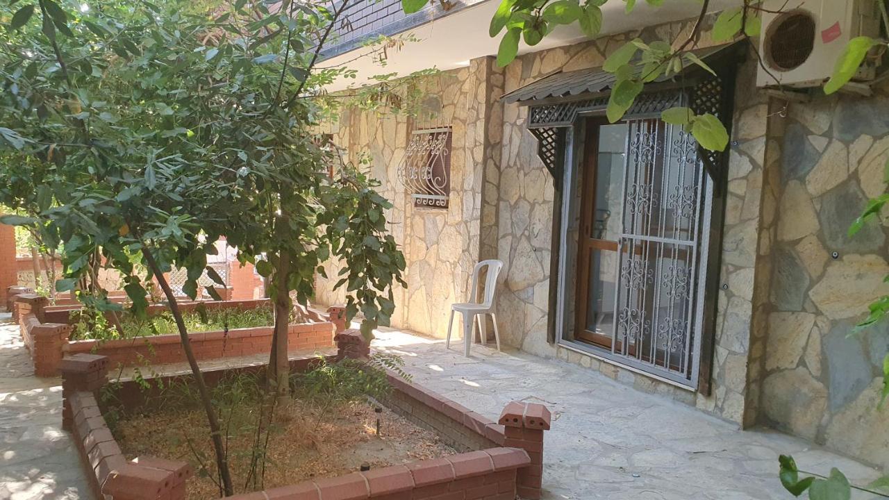 2+1 Apartm With Garden + Balcony , At Ladies Beach 쿠사다시 외부 사진